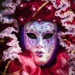 L’Aquila, il “Carnevale sociale” attraversa la città: corteo dalla Fontana Luminosa a Piazza Duomo