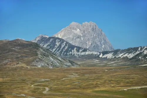 Il Parco Nazionale del Gran Sasso e Monti della Laga: guida al più grande parco appenninico