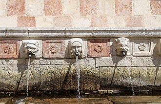 Fontana 99 Cannelle L'Aquila: storia e significato