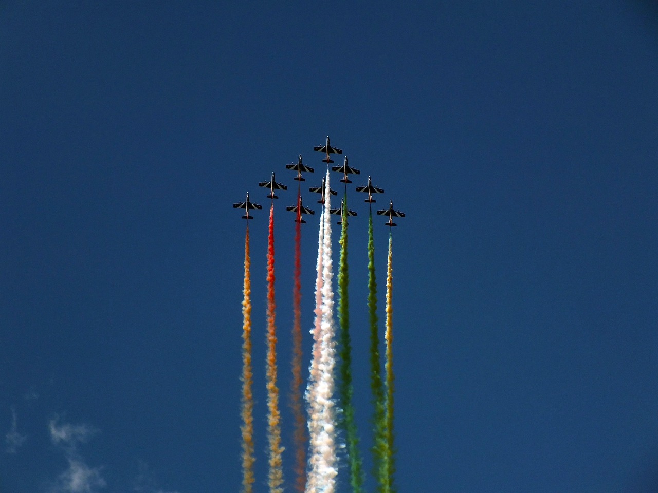 Frecce Tricolori all’Aquila: al via i corsi di Cultura Aeronautica nelle scuole