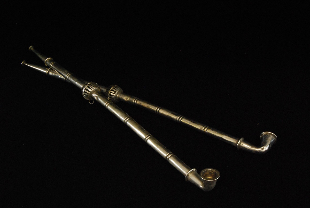 Controlli antidroga davanti alle scuole dell’Aquila: sequestrati hashish e un bilancino