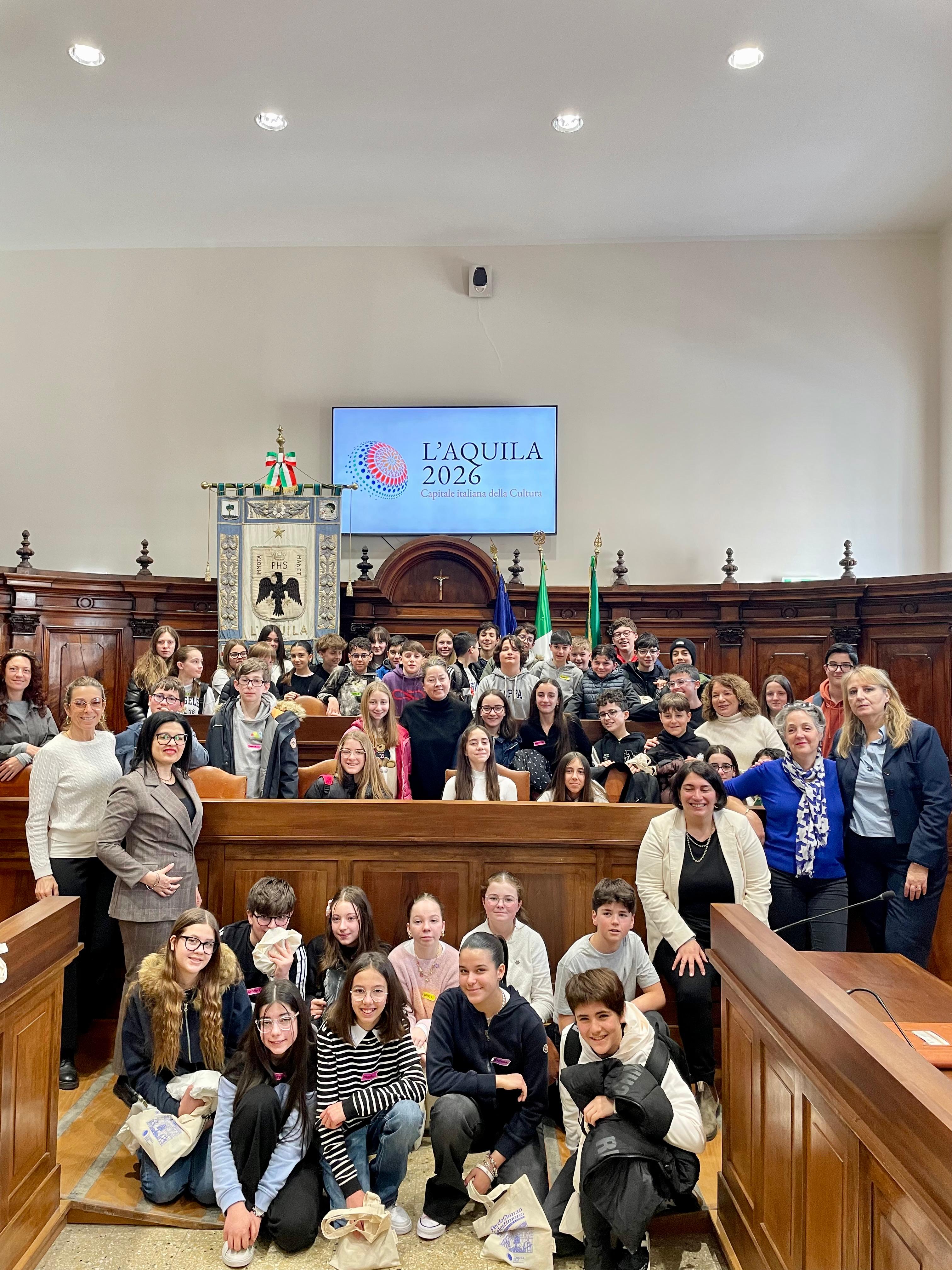 L’Aquila accoglie gli studenti Erasmus: incontro istituzionale a Palazzo Margherita